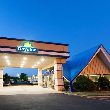 Days Inn By Wyndham Norman Exteriér fotografie